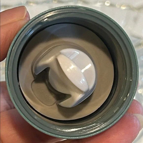 Owala 24oz Free Sip Twist Stainless Steel Water Bottle - Picture 8 of 14